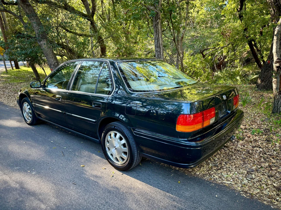 1993 Honda Accord 4th Gen - Image 23 of 31