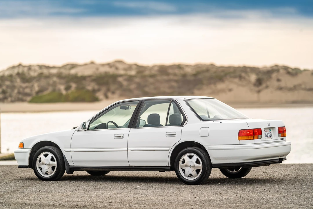 1993 Honda Accord 4th Gen - Image 10 of 31
