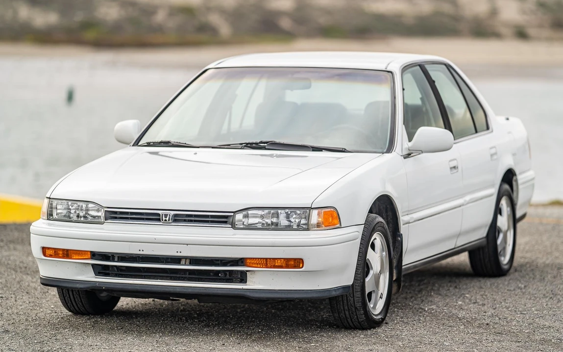1993 Honda Accord 4th Gen - Image 6 of 31