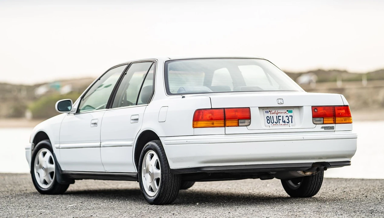 1993 Honda Accord 4th Gen - Image 3 of 31