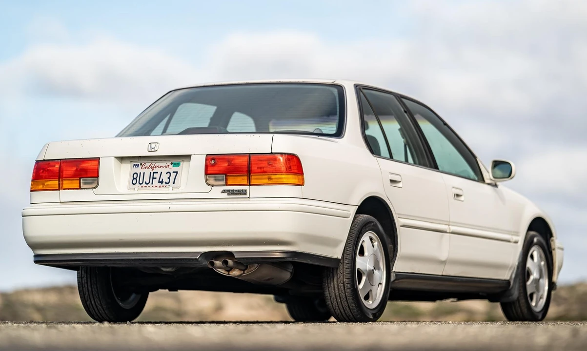 1993 Honda Accord 4th Gen - Image 4 of 31