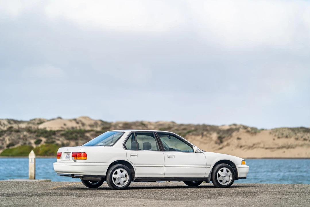1993 Honda Accord 4th Gen - Image 14 of 31