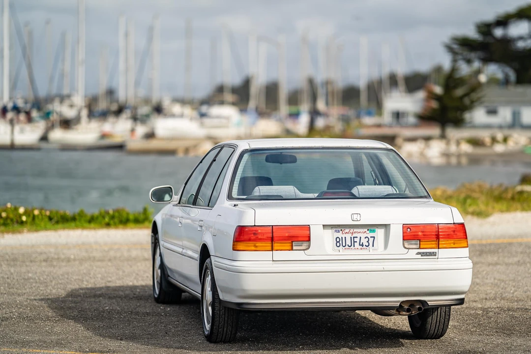 1993 Honda Accord 4th Gen - Image 11 of 31
