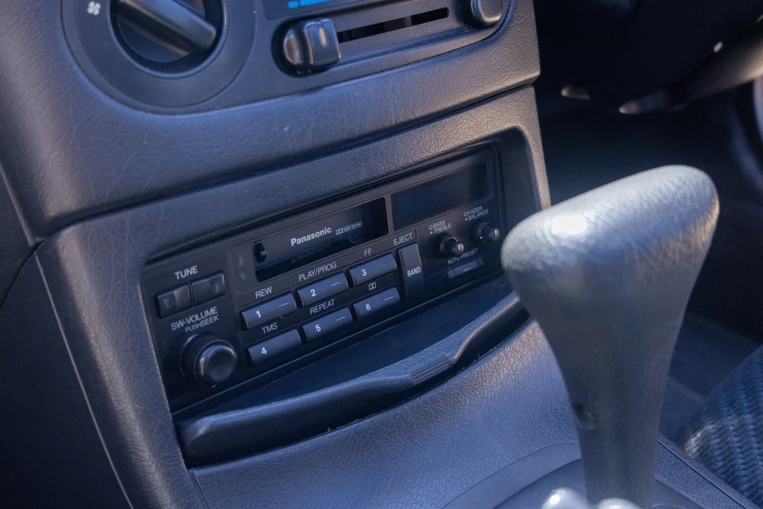 1993 Honda Del Sol - Image 19 of 30