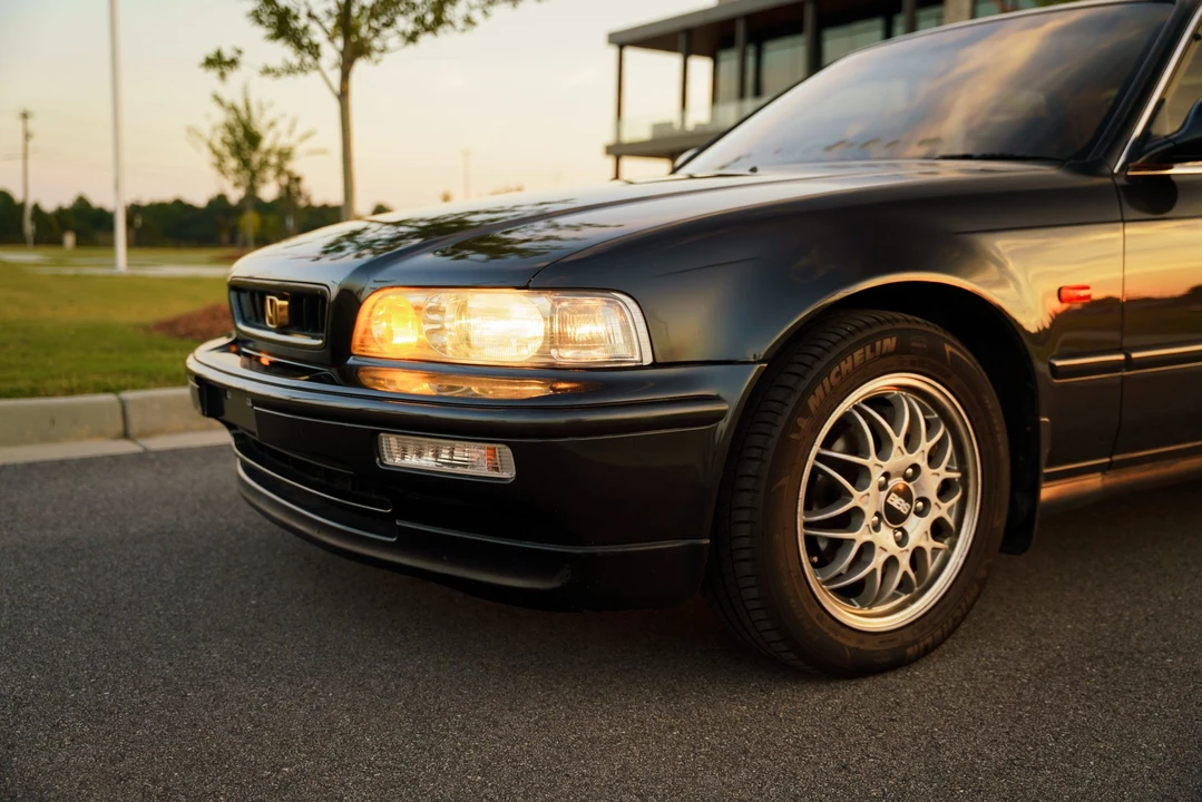 1993 Acura Legend 2nd Gen - Image 11 of 31