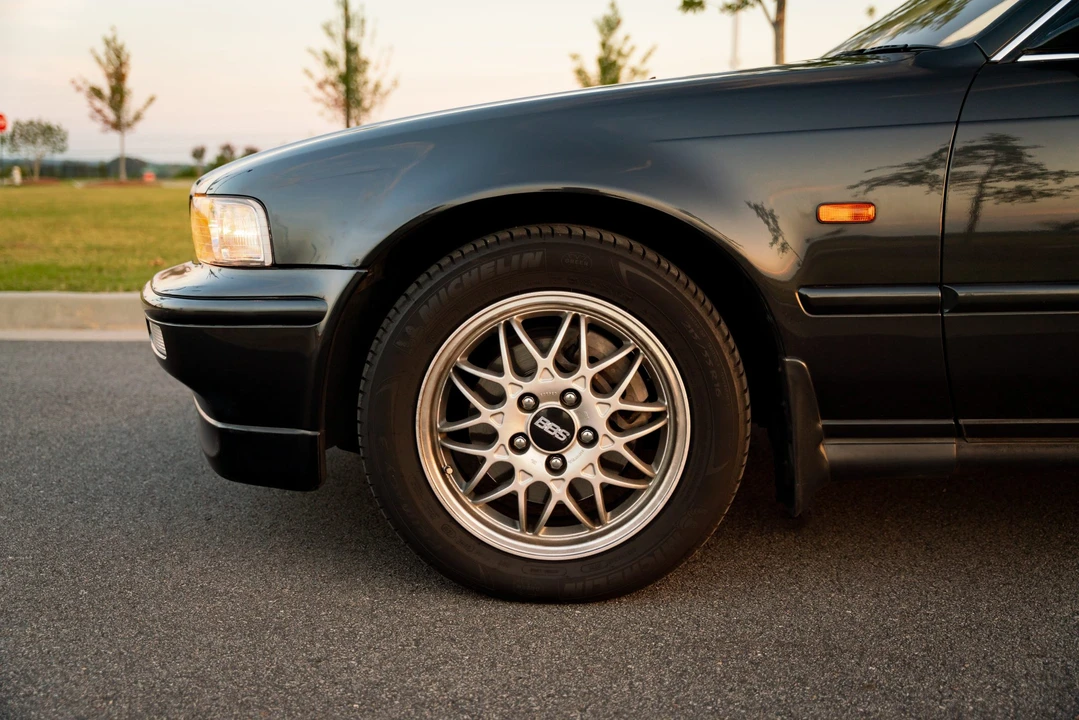 1993 Acura Legend 2nd Gen - Image 12 of 31
