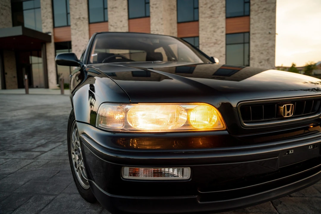 1993 Acura Legend 2nd Gen - Image 25 of 31