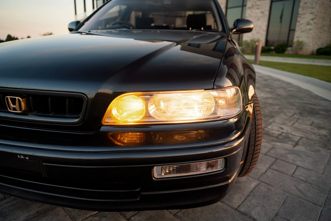 1993 Acura Legend 2nd Gen - Image 26 of 31