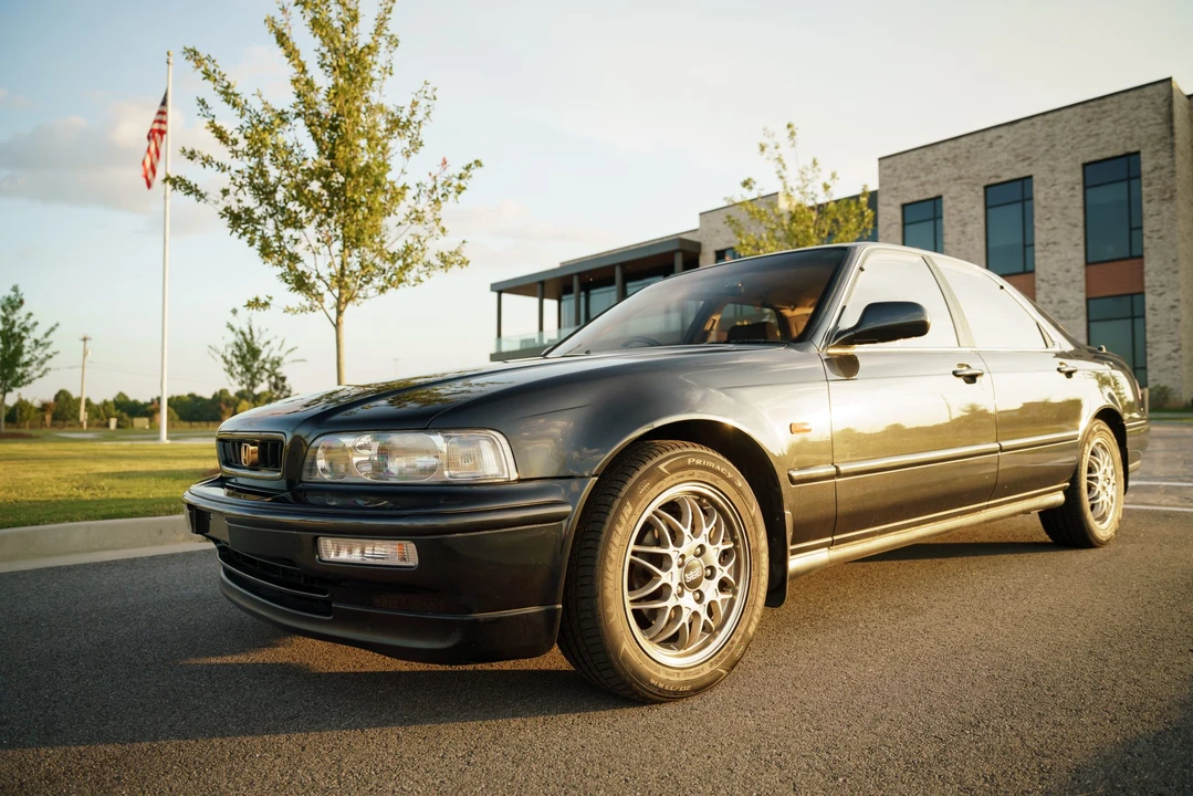1993 Acura Legend 2nd Gen - Image 2 of 31