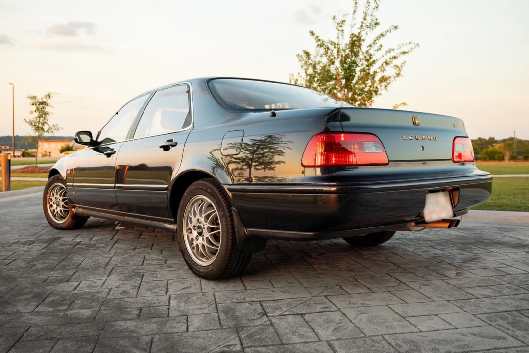 1993 Acura Legend 2nd Gen - Image 8 of 31