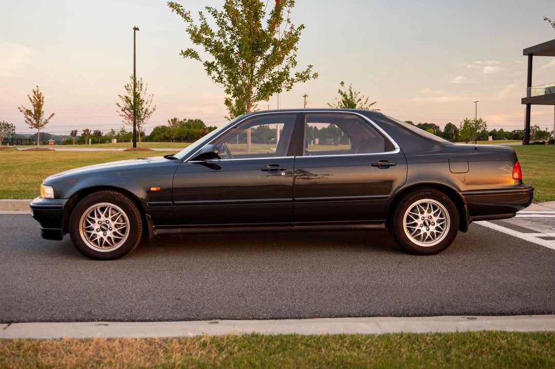 1993 Acura Legend 2nd Gen - Image 9 of 31