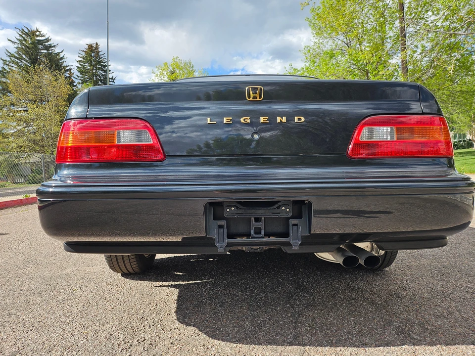 1993 Acura Legend 2nd Gen - Image 13 of 31