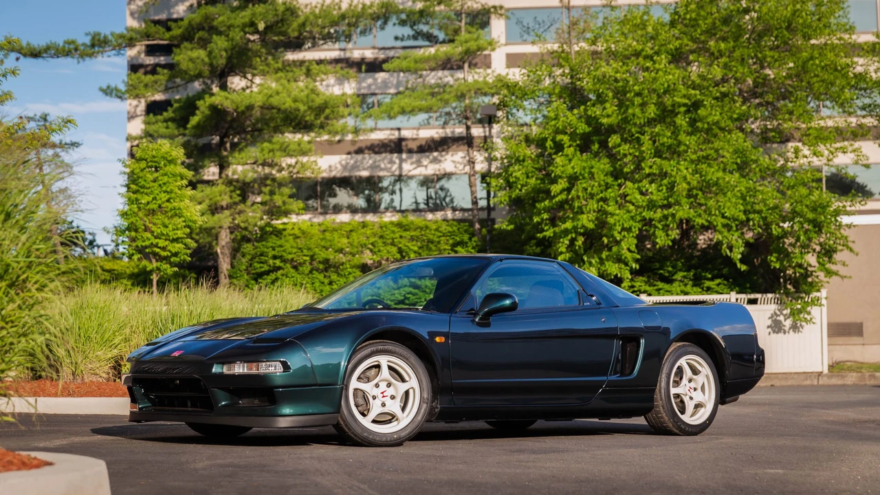 1993 Acura NA1 NSX Type R - Image 2 of 31