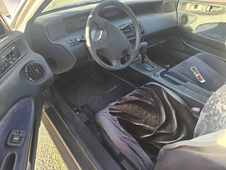 1993 Honda Prelude 4th Gen - Image 7 of 11