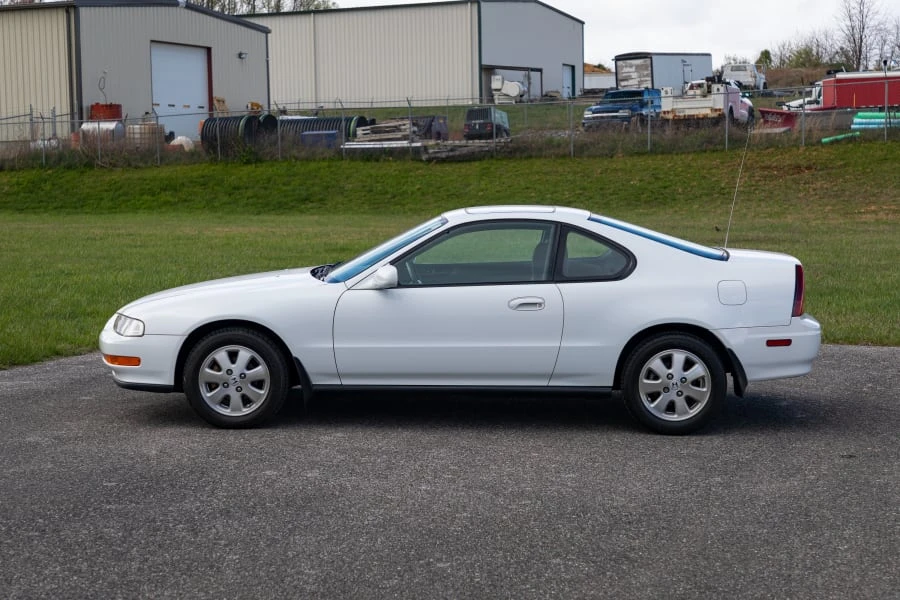 1993 Honda Prelude 4th Gen - Image 2 of 29
