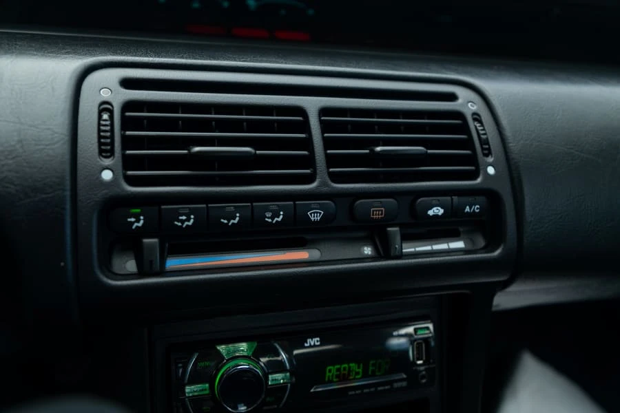 1993 Honda Prelude 4th Gen - Image 19 of 29