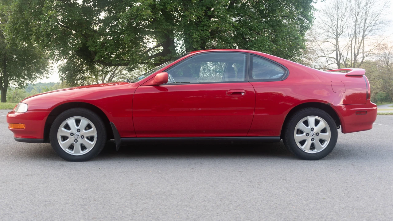 1993 Honda Prelude 4th Gen - Image 18 of 30