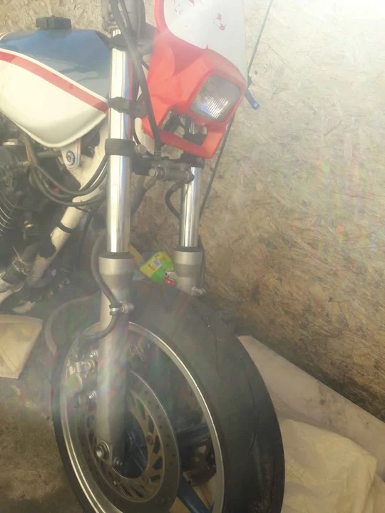 1993 Honda XR - Image 2 of 15