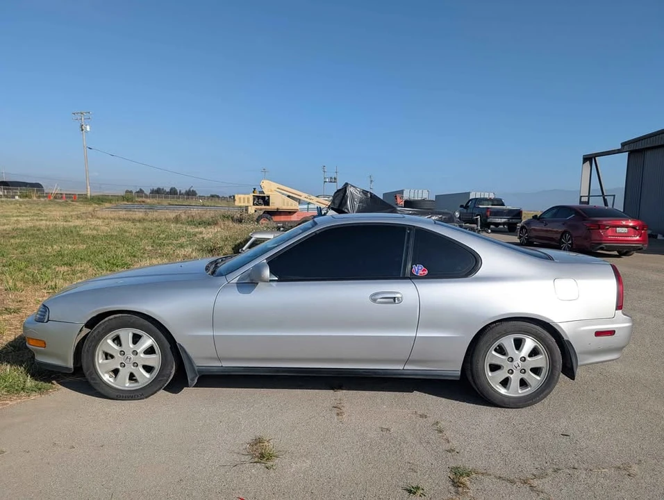 1993 Honda Prelude 4th Gen - Image 2 of 19