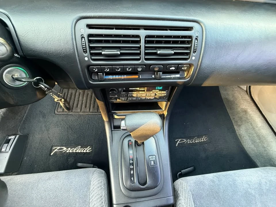 1993 Honda Prelude 4th Gen - Image 17 of 20