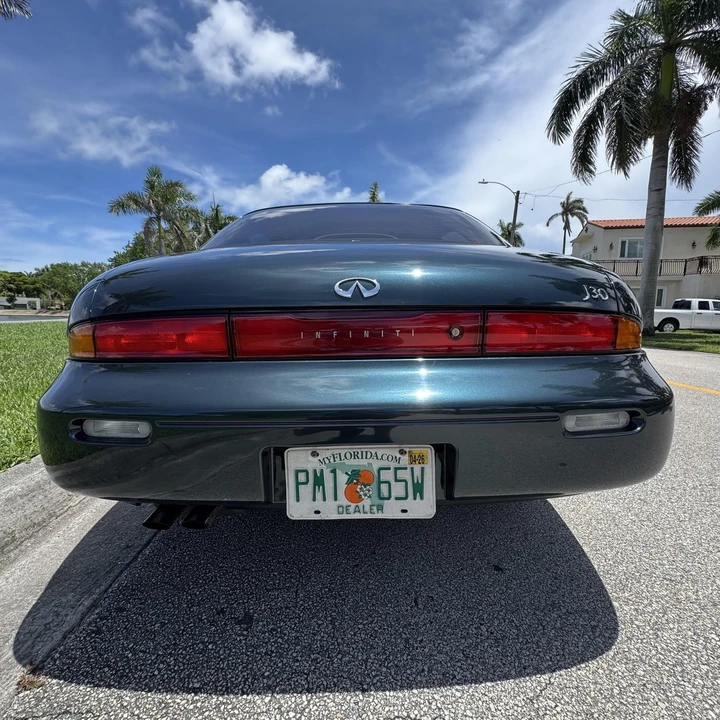 1993 Infiniti J30 - Image 12 of 21