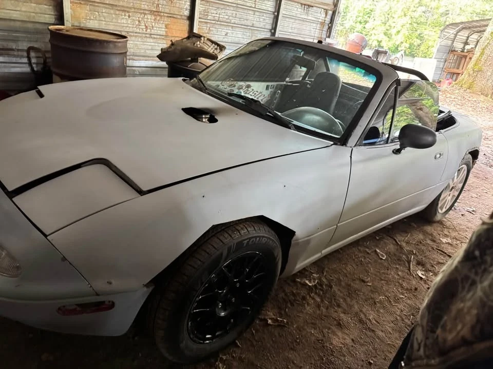 1993 Mazda NA MX-5 Miata - Image 2 of 10