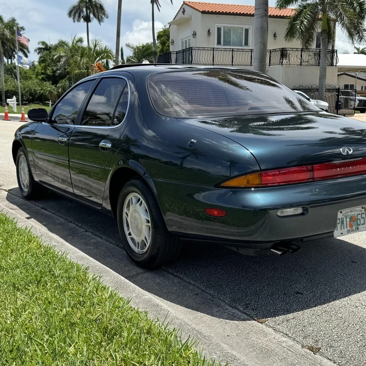 1993 Infiniti J30 - Image 9 of 21