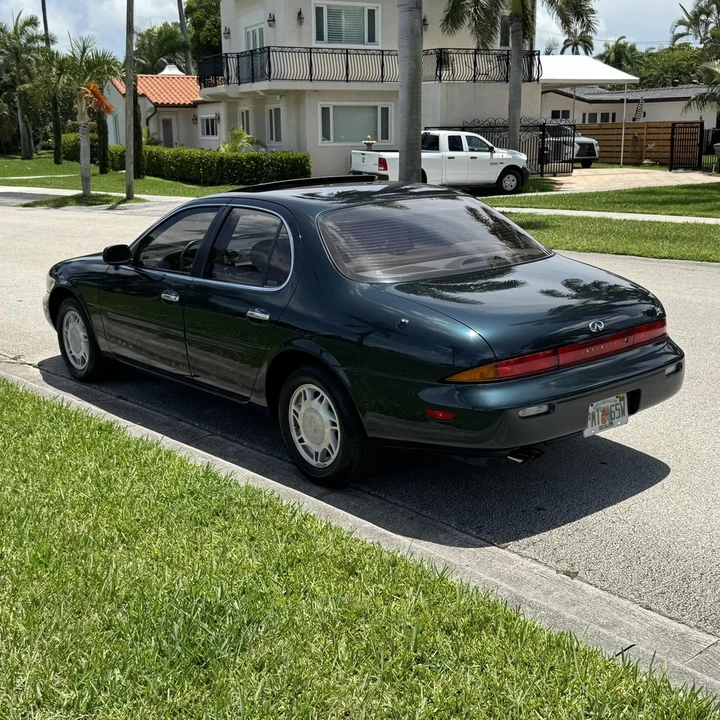 1993 Infiniti J30 - Image 8 of 21