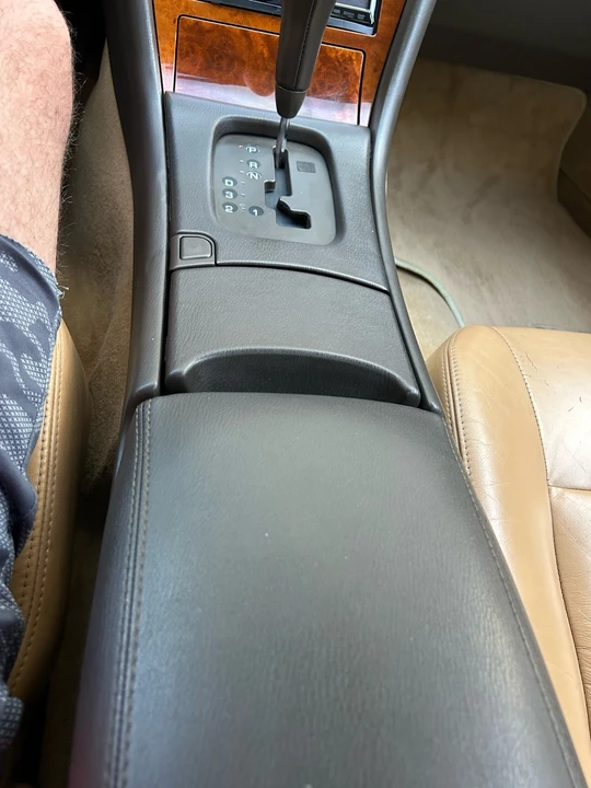 1993 Infiniti J30 - Image 20 of 31