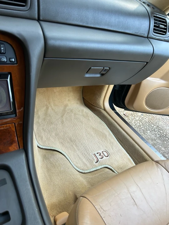 1993 Infiniti J30 - Image 31 of 31