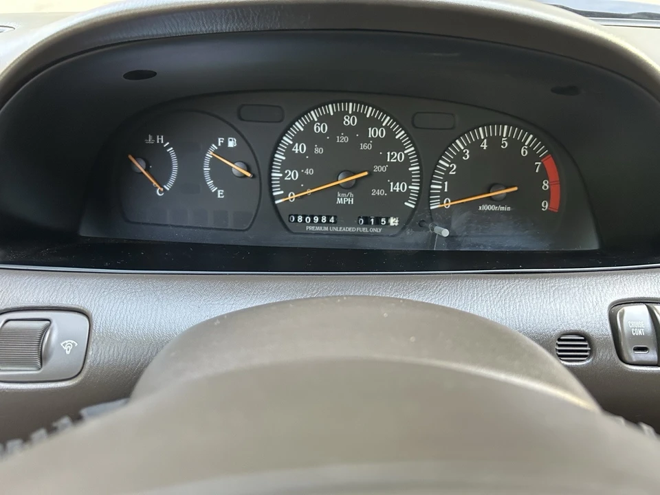 1993 Infiniti J30 - Image 23 of 31