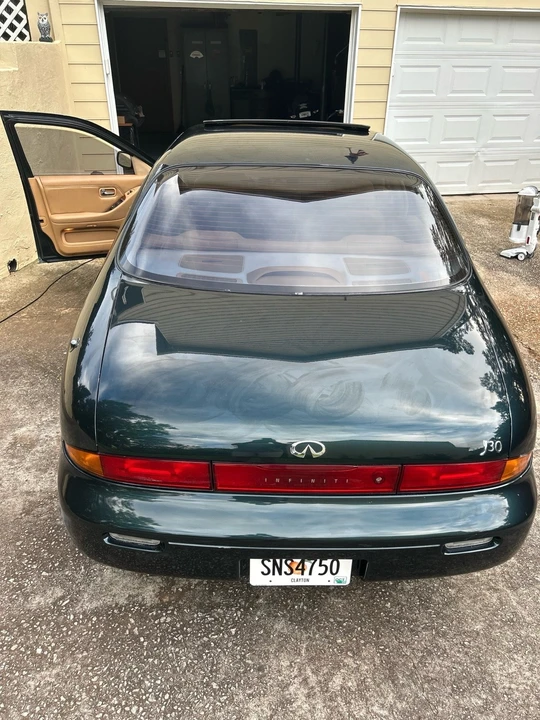 1993 Infiniti J30 - Image 12 of 31