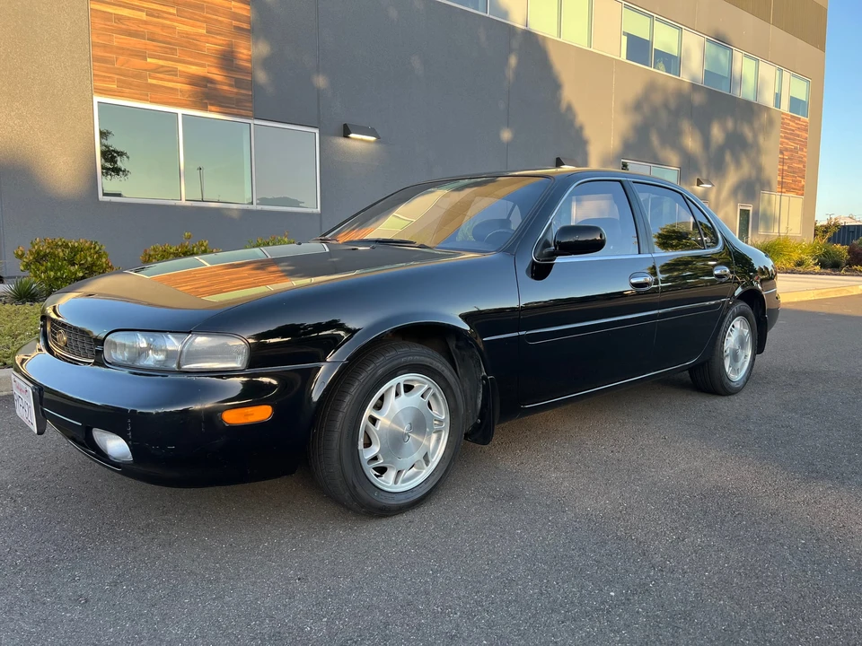 1993 Infiniti J30 - Image 3 of 31