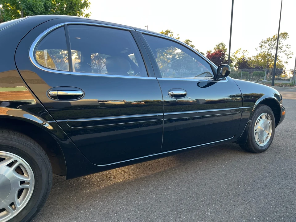 1993 Infiniti J30 - Image 26 of 31
