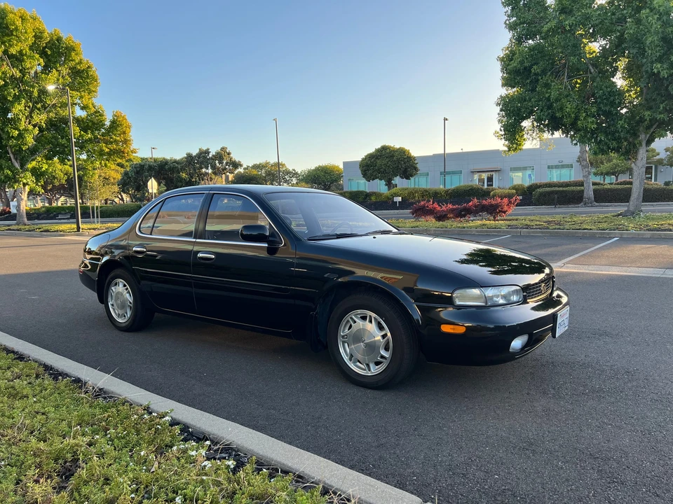 1993 Infiniti J30 - Image 15 of 31