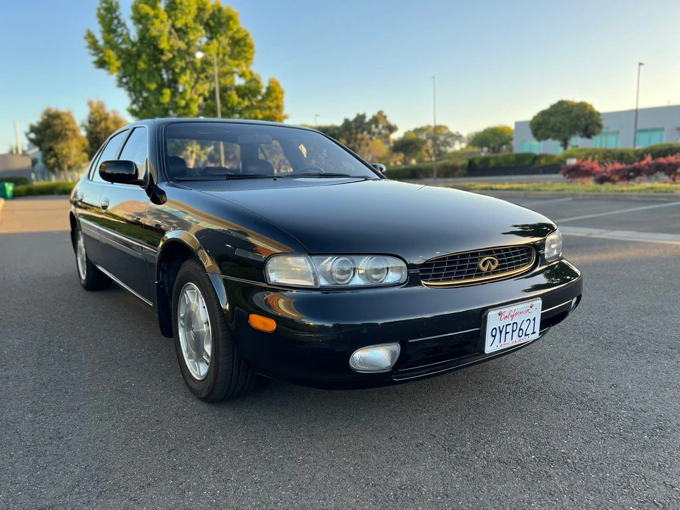 1993 Infiniti J30 - Image 17 of 31