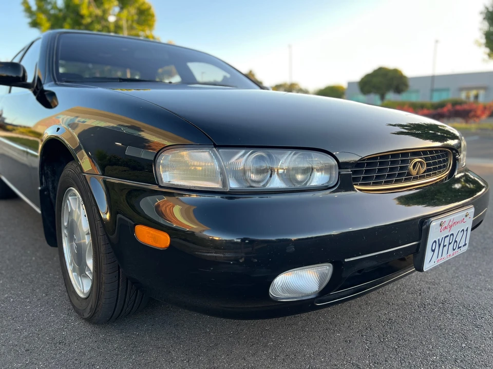1993 Infiniti J30 - Image 20 of 31