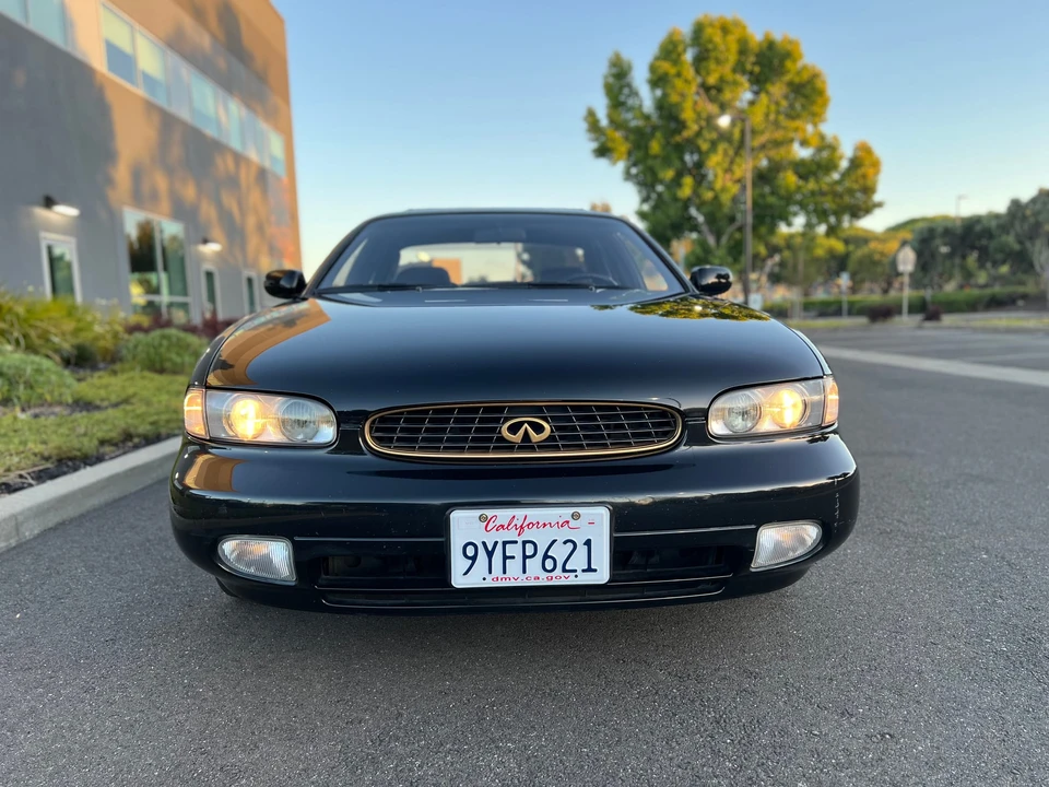 1993 Infiniti J30 - Image 6 of 31