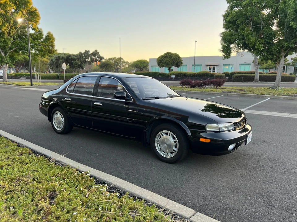 1993 Infiniti J30 - Image 16 of 31
