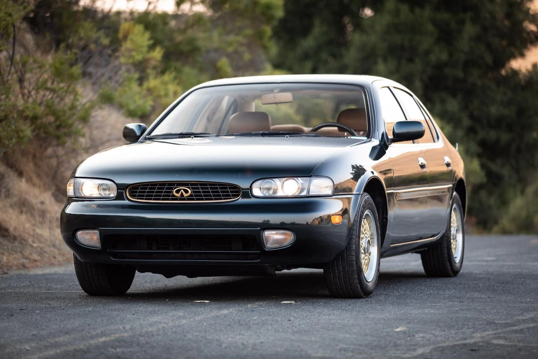 1993 Infiniti J30 - Image 8 of 31