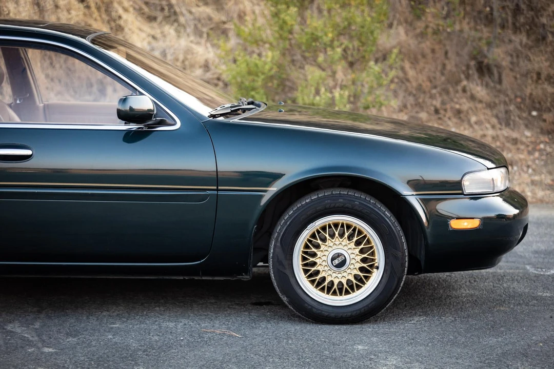 1993 Infiniti J30 - Image 29 of 31