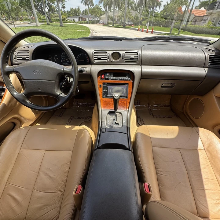 1993 Infiniti J30 - Image 25 of 31