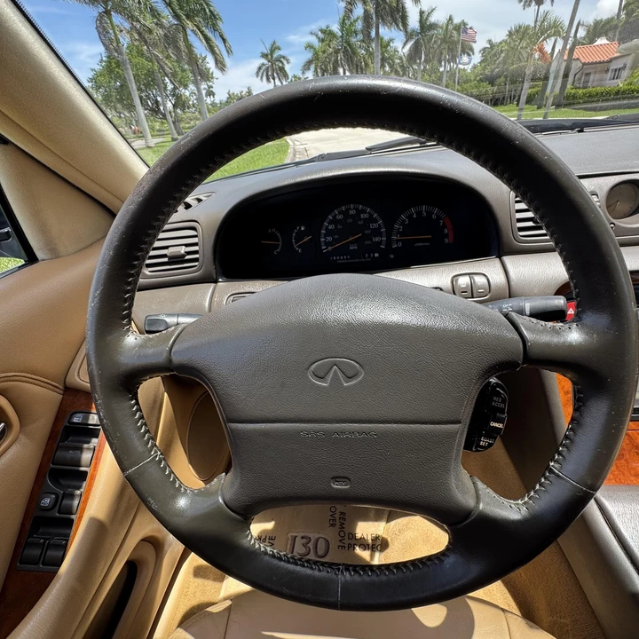 1993 Infiniti J30 - Image 27 of 31