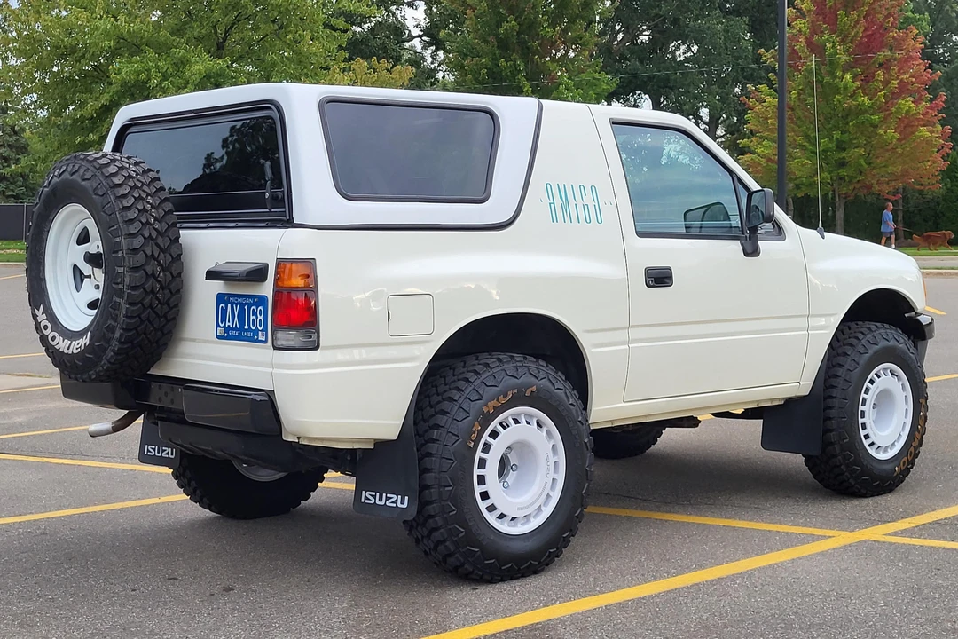 1993 Isuzu Rodeo - Image 4 of 31