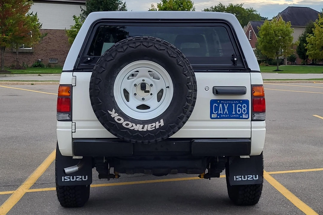 1993 Isuzu Rodeo - Image 5 of 31