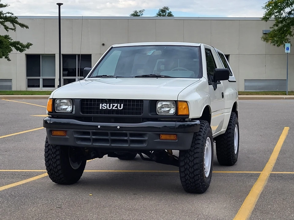1993 Isuzu Rodeo - Image 8 of 31