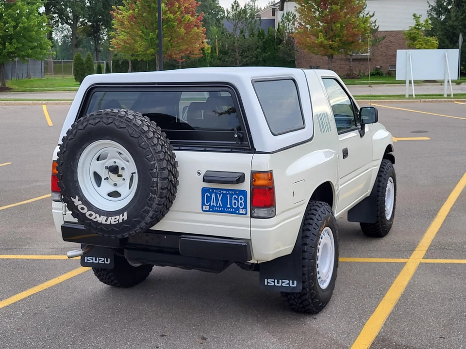 1993 Isuzu Rodeo - Image 25 of 31