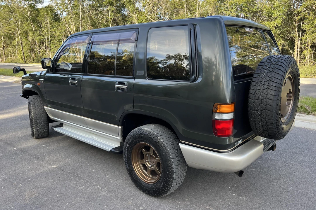 1993 Isuzu Trooper - Image 4 of 9
