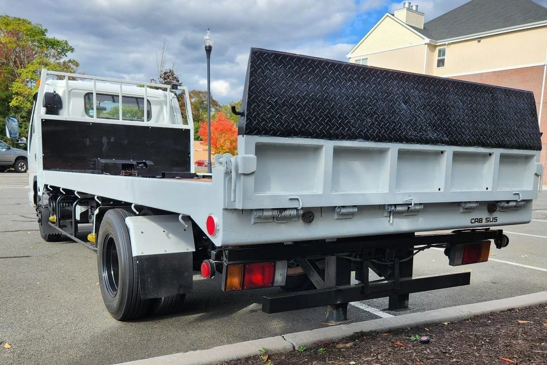 1993 Isuzu Elf - Image 5 of 14