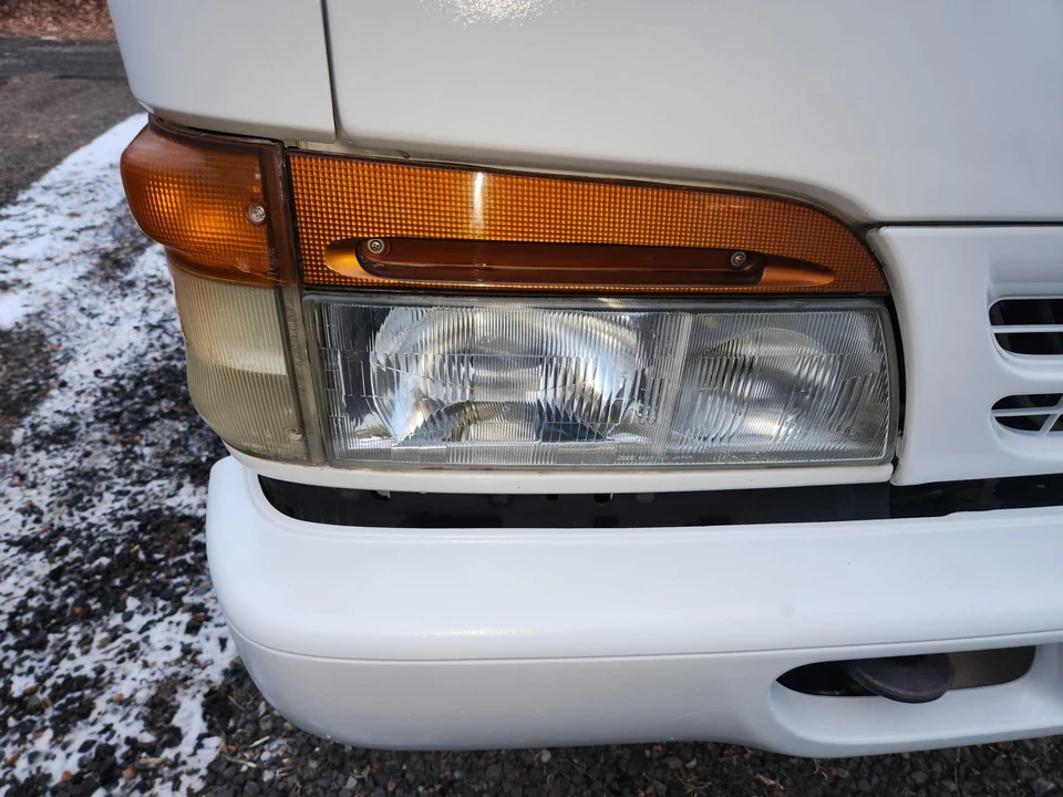 1993 Isuzu Elf - Image 10 of 14